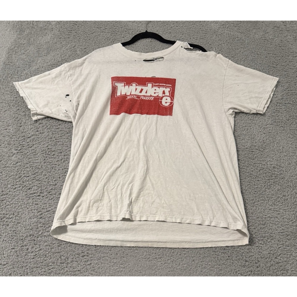 Vintage 90s Y2K Twizzlers Makes Mouths Happy‎ T Shirt
